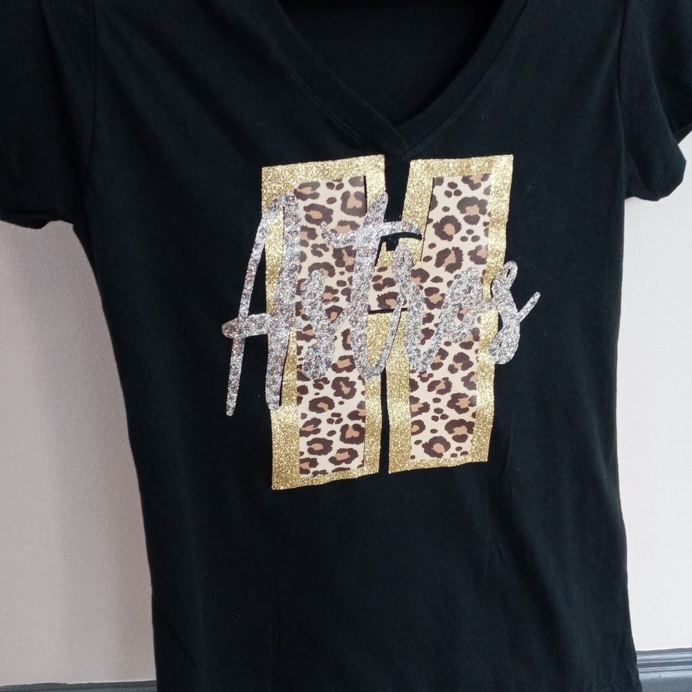 Custom apparel - Picture 4 of 16